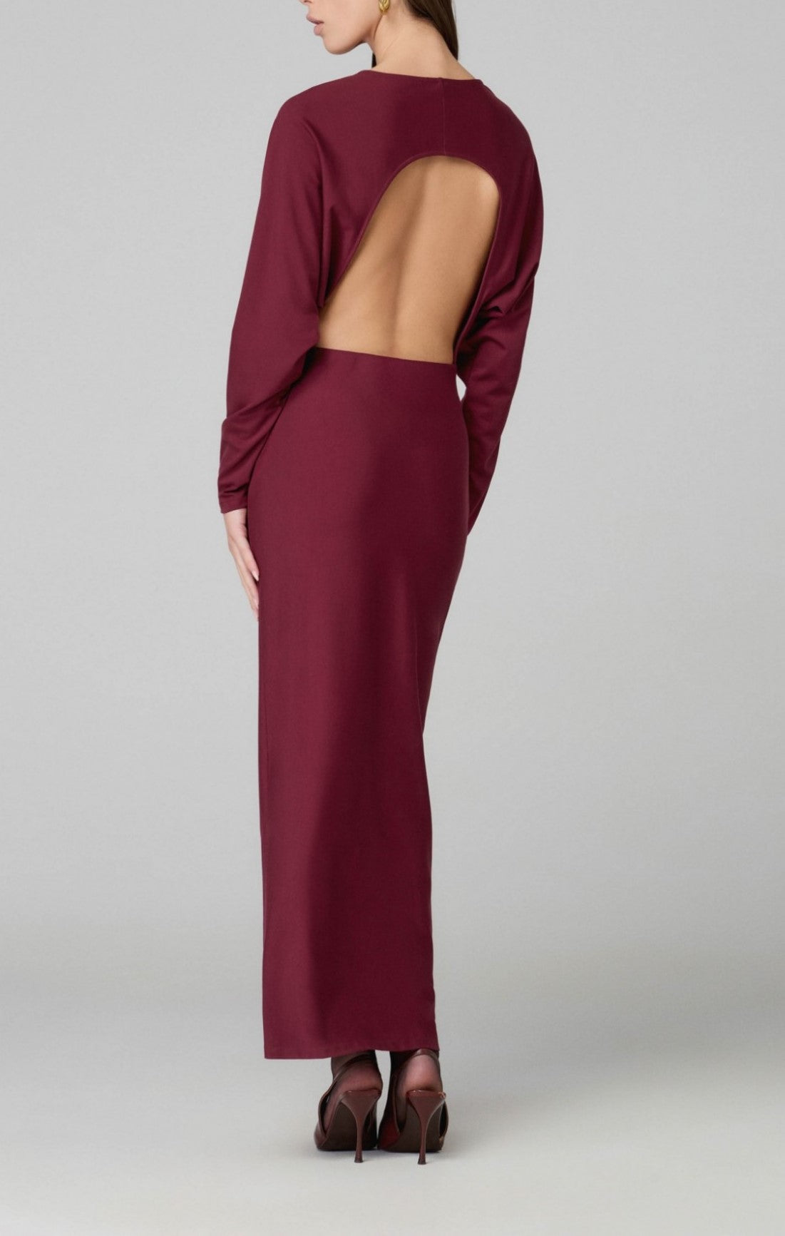 0003403_MEREDITH-ABITO-CON-LACCIETTO-SUL-FIANCO-ASIMMETRICO-IN-VISCOSA-BORDEAUX_2000
