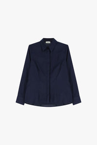 Camicia con colletto classico e bottoni nascosti